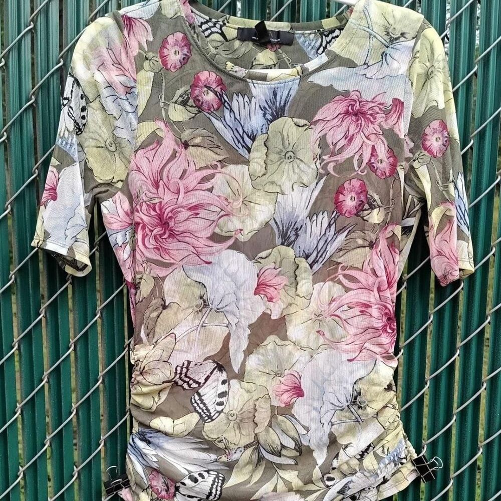 White-house-black-market Women's T-shirt